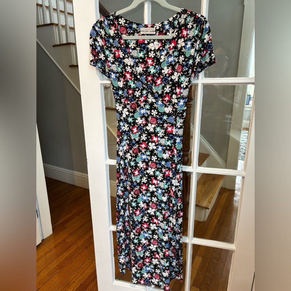 UO 100% Viscose Dark Floral Flutter Sleeve V-Neck Midi Dress Sz Large Whimsygoth